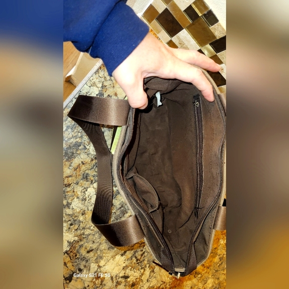 COMLEY SEAT BELT PURSE - Picture 5 of 7